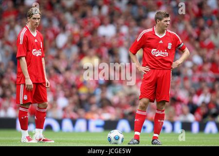 FERNANDO TORRES, Steven Gerrard, FC Liverpool, LIVERPOOL V Atlético Madrid, 2009 Stockfoto