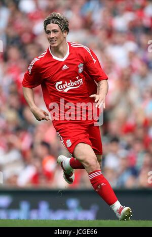 FERNANDO TORRES LIVERPOOL FC LIVERPOOL V Atletico MADRID Anfield Road, LIVERPOOL, ENGLAND 8. August 2009 DIY99092 Warnung! Dieses Foto kann nur für die Zeitung bzw. Zeitschrift redaktionelle Zwecke verwendet werden. Darf nicht für Internet/Online-Nutzung Nor für Publikationen unter Einbeziehung 1 Spieler, 1 Club oder 1 Wettbewerb, ohne schriftliche Genehmigung von Football DataCo Ltd. Für Rückfragen, bitte Kontakt Football DataCo Ltd unter + 44 (0) 207 864 9121 Stockfoto