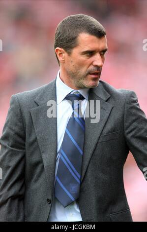 NIEDERGESCHLAGEN ROY KEANE DONCASTER ROVERS V IPSWICH TOWN DONCASTER ROVERS V IPSWICH TOWN KEEPMOAT STADIUM, DONCASTER, ENGLAND 19. September 2009 DIZ102555 Warnung! Dieses Foto kann nur für die Zeitung bzw. Zeitschrift redaktionelle Zwecke verwendet werden. Kann nicht werden verwendet für Publikationen unter Einbeziehung 1 Spieler, 1 Club oder 1 Wettbewerb ohne schriftliche Genehmigung von Football DataCo Ltd. Für Rückfragen, bitte Kontakt Football DataCo Ltd unter + 44 (0) 207 864 9121 Stockfoto