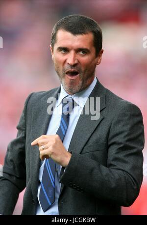 NIEDERGESCHLAGEN ROY KEANE DONCASTER ROVERS V IPSWICH TOWN DONCASTER ROVERS V IPSWICH TOWN KEEPMOAT STADIUM, DONCASTER, ENGLAND 19. September 2009 DIZ102560 Warnung! Dieses Foto kann nur für die Zeitung bzw. Zeitschrift redaktionelle Zwecke verwendet werden. Kann nicht werden verwendet für Publikationen unter Einbeziehung 1 Spieler, 1 Club oder 1 Wettbewerb ohne schriftliche Genehmigung von Football DataCo Ltd. Für Rückfragen, bitte Kontakt Football DataCo Ltd unter + 44 (0) 207 864 9121 Stockfoto