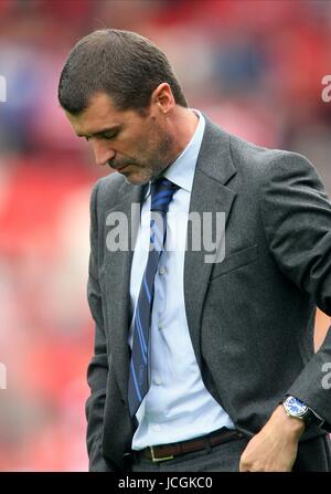 NIEDERGESCHLAGEN ROY KEANE DONCASTER ROVERS V IPSWICH TOWN DONCASTER ROVERS V IPSWICH TOWN KEEPMOAT STADIUM, DONCASTER, ENGLAND 19. September 2009 DIZ102562 Warnung! Dieses Foto kann nur für die Zeitung bzw. Zeitschrift redaktionelle Zwecke verwendet werden. Kann nicht werden verwendet für Publikationen unter Einbeziehung 1 Spieler, 1 Club oder 1 Wettbewerb ohne schriftliche Genehmigung von Football DataCo Ltd. Für Rückfragen, bitte Kontakt Football DataCo Ltd unter + 44 (0) 207 864 9121 Stockfoto