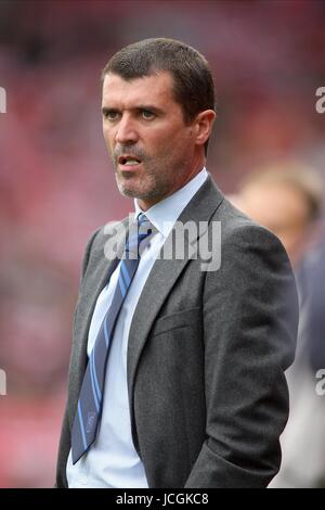 NIEDERGESCHLAGEN ROY KEANE DONCASTER ROVERS V IPSWICH TOWN DONCASTER ROVERS V IPSWICH TOWN KEEPMOAT STADIUM, DONCASTER, ENGLAND 19. September 2009 DIZ102570 Warnung! Dieses Foto kann nur für die Zeitung bzw. Zeitschrift redaktionelle Zwecke verwendet werden. Kann nicht werden verwendet für Publikationen unter Einbeziehung 1 Spieler, 1 Club oder 1 Wettbewerb ohne schriftliche Genehmigung von Football DataCo Ltd. Für Rückfragen, bitte Kontakt Football DataCo Ltd unter + 44 (0) 207 864 9121 Stockfoto