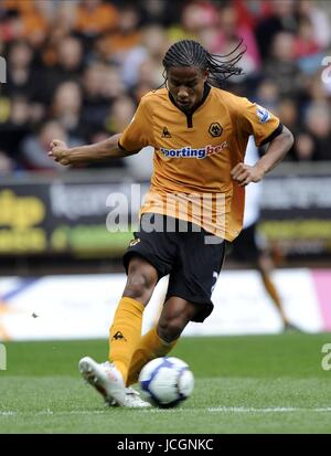MICHAEL MANCIENNE WOLVERHAMPTON WANDERERS FC WOLVERHAMPTON WANDERERS V PORTSMOUTH MOLINEUX, LONDON, ENGLAND 3. Oktober 2009 GAA192 WOLVERHAMPTON WANDERERS V PORTSMOUTH Wölfe V PORTSMOUTH Warnung! Dieses Foto kann nur für die Zeitung bzw. Zeitschrift redaktionelle Zwecke verwendet werden. Kann nicht werden verwendet für Publikationen unter Einbeziehung 1 Spieler, 1 Club oder 1 Wettbewerb ohne schriftliche Genehmigung von Football DataCo Ltd. Für Rückfragen, bitte Kontakt Football DataCo Ltd unter + 44 (0) 207 864 9121 Stockfoto