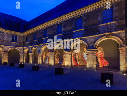 Cher (18), Frankreich, Bourges, le Couvent des Augustins Durant Les Nuits Lumières / / Frankreich, Cher, Bourges, Augustinerkloster während Nuits Lumières Stockfoto