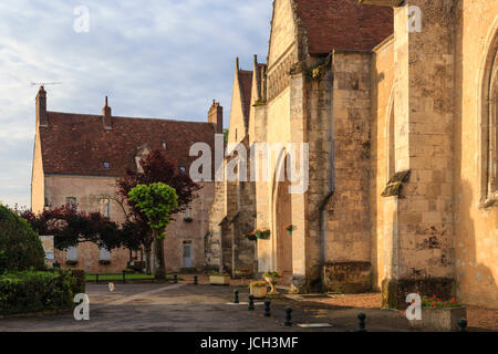 Frankreich, Orne (61), Ceton, l'Église Saint-Pierre-ès-Pfandrechte / / Frankreich, Orne, Ceton, Kirche Saint-Pierre es Pfandrechte im Dorf Stockfoto