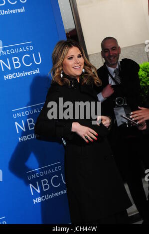 Jenna Bush Hager an der 2017 NBCUniversal Upfront-Veranstaltung in der Radio City Music Hall in New York City, New York.  Mitwirkende: Jenna Bush Hager wo: New York City, New York, Vereinigte Staaten, wann: 15. Mai 2017 Kredit: Dan Jackman/WENN.com Stockfoto