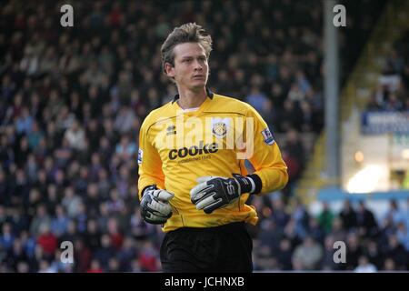 DIEGO PENNY BURNLEY FC BURNLEY V WIGAN ATHLETIC TURF MOOR, BURNLEY, ENGLAND 24. Oktober 2009 GAA1931 Warnung! Dieses Foto kann nur für die Zeitung bzw. Zeitschrift redaktionelle Zwecke verwendet werden. Darf nicht für Internet/Online-Nutzung Nor für Publikationen unter Einbeziehung 1 Spieler, 1 Club oder 1 Wettbewerb, ohne schriftliche Genehmigung von Football DataCo Ltd. Für Rückfragen, bitte Kontakt Football DataCo Ltd unter + 44 (0) 207 864 9121 Stockfoto