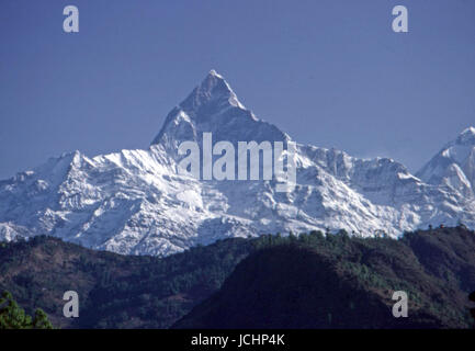 Reportage-Nepal 1980. Der Fish Tail montieren (Macchapucchare in nepalesischen Sprache) 6997 m im Annapurna Heiligtum von Pokhara Stockfoto