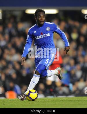 MICHAEL ESSIEN CHELSEA FC CHELSEA V MANCHESTER UNITED STAMFORD BRIDGE, LONDON, ENGLAND 8. November 2009 GAA2896 CHELSEA V MANCHESTER UNITED Warnung! Dieses Foto kann nur für die Zeitung bzw. Zeitschrift redaktionelle Zwecke verwendet werden. Kann nicht werden verwendet für Publikationen unter Einbeziehung 1 Spieler, 1 Club oder 1 Wettbewerb ohne schriftliche Genehmigung von Football DataCo Ltd. Für Rückfragen, bitte Kontakt Football DataCo Ltd unter + 44 (0) 207 864 9121 Stockfoto