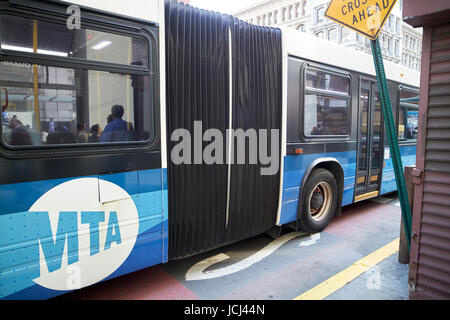 New York City MTA Novabus Lfs Gelenkbus USA Stockfoto