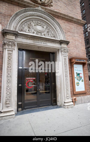 Carnegie Hall Veranstaltungsort Verwaltungsbüros Eingang New York City USA Stockfoto