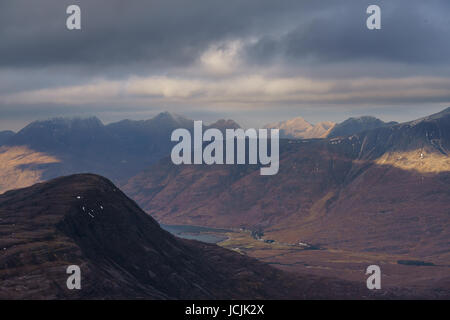 Beinn Alligin & Torridon Dorf von Maol Chean-Dearg Stockfoto