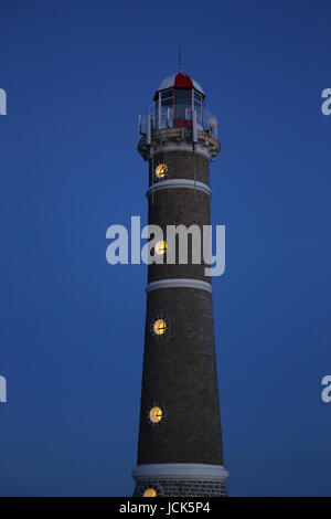 Leuchtturm in der Nacht in Jose Ignacio unweit von Punta del Este, Atlantikküste, Uruguay Stockfoto