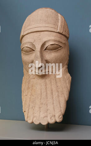 Zypriotische Skulptur. 500-480 BC. Heiligtum des Apollo-Reshef an Phrangissa, Zypern. British Museum. London. VEREINIGTES KÖNIGREICH. Stockfoto