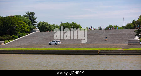 WASHINGTON, DC, USA - Watergate Treppe am Potomac River. Stockfoto