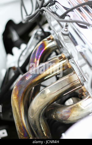 Enger Foto der Motor eines Autos. Stockfoto
