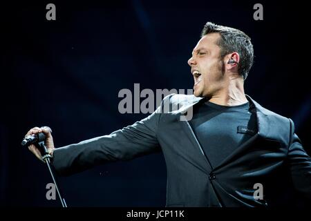 Mailand, Italien. 16. Juni 2017. Tiziano Ferro live im Stadio San Siro Credit: Roberto Finizio/Alamy Live News Stockfoto