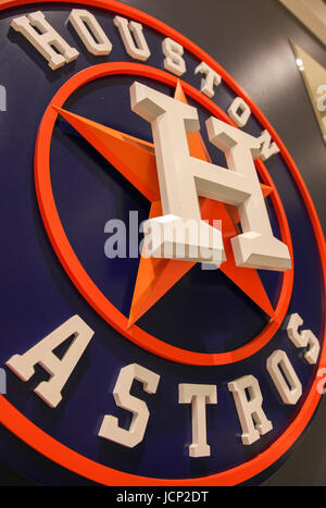 Houston, TX, USA. 16. Juni 2017. Einen Überblick über die Houston Astros-Logo während des MLB-Spiels zwischen den Boston Red Sox und die Houston Astros im Minute Maid Park in Houston, Texas. John Glaser/CSM/Alamy Live-Nachrichten Stockfoto