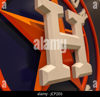 Houston, TX, USA. 16. Juni 2017. Einen Überblick über die Houston Astros-Logo während des MLB-Spiels zwischen den Boston Red Sox und die Houston Astros im Minute Maid Park in Houston, Texas. John Glaser/CSM/Alamy Live-Nachrichten Stockfoto