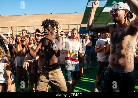 Barcelona, Spanien. 16. Juni 2017. Sónar 2017. Sonar tagsüber. Menschen. Bildnachweis: Cisco Pelay / Alamy Live News Stockfoto