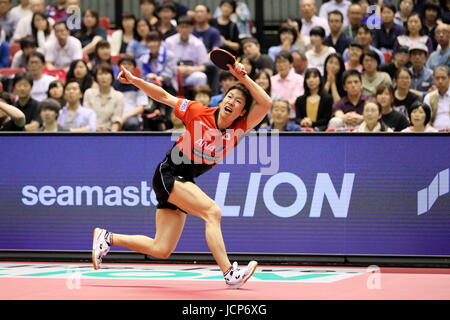 Tokyo Metropolitan Gymnasium, Tokio, Japan. 17. Juni 2017. Jun Mizutani (JPN), 17. Juni 2017 - Tischtennis: ITTF World Tour Japan Open 2017 Herreneinzel am Tokyo Metropolitan Gymnasium, Tokio, Japan. Bildnachweis: Naoki Nishimura/AFLO SPORT/Alamy Live-Nachrichten Stockfoto