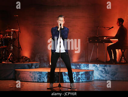 Tom Chaplin führt an der Liverpool Philharmonic Hall Featuring: Tom Chaplin wo: Liverpool, Vereinigtes Königreich bei: Kredit-16. Mai 2017: Sakura/WENN.com Stockfoto