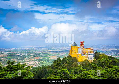 Sintra, Portugal bei Pena Nationalpalast. Stockfoto