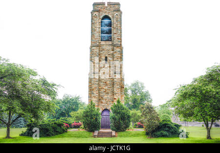 Friedrich, USA - 24. Mai 2017: Baker Park Pavillon Joseph Dill Baker Memorial Glockenspiel im Zentrum von Stadt in Maryland Stockfoto