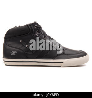 Skechers Planfix überzeugende schwarze des jungen sportlichen Schuhe - 93693-BLK Stockfoto