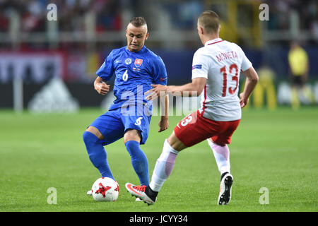 Stanislav Lobotka und Lukasz Moneta während der UEFA European Under-21 Spiel zwischen Polen und der Slowakei an Arena Lublin am 16. Juni 2017 in Lublin, Polen. (Foto: MB-Media) Stockfoto