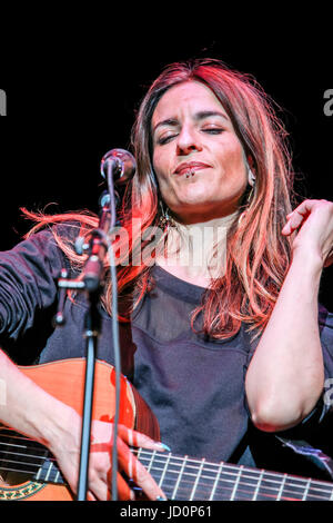 Miami Beach, FL, USA. 16. Juni 2017. Bebe in Concert at The Fillmore Miami Beach am 16. Juni 2017 in Miami Beach, Florida. Bildnachweis: Majo Grossi/Medien Punch/Alamy Live-Nachrichten Stockfoto