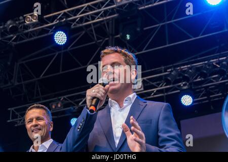 Kiel, Deutschland. 17. Juni 2017. Eindrücke des ersten Tages der Kieler-Woche-2017 mit der Eröffnung von berühmten deutschen TV Host Kai Pflaume © Björn Deutschmann/Alamy Live-Nachrichten Stockfoto