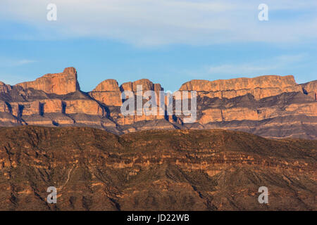 Die Bergkette der Sierra del Carmen ist die nördlichste Verlängerung der Gebirgskette der Sierra Madre Oriental, die Texas aus Mexiko kommt. Stockfoto