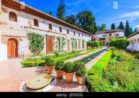 Alhambra von Granada, Spanien. Garten in den Generalife-Palast. Stockfoto