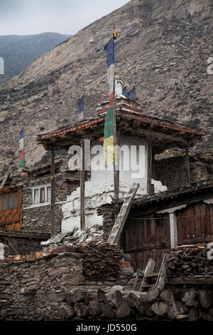 Stupa in Nepal Manang Dorf. Stockfoto