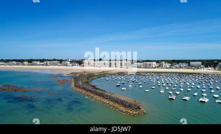 Luftaufnahme von Pornichet Hafen in der Nähe von La Baule in Loire Atlantique, Frankreich Stockfoto