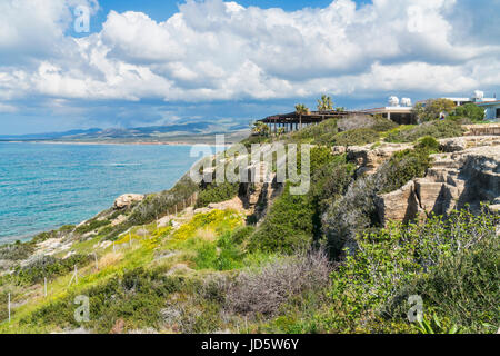 Blick nach Westen von Agios Georgios auf Lara Landzunge, Paphos, Paphos, Zypern Stockfoto