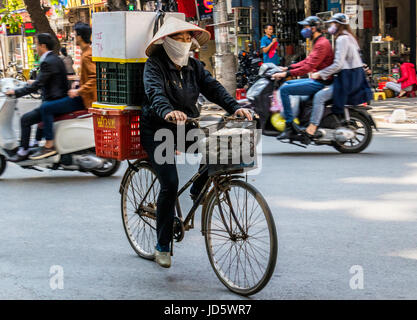 Straßenleben in Hanoi Vietnam