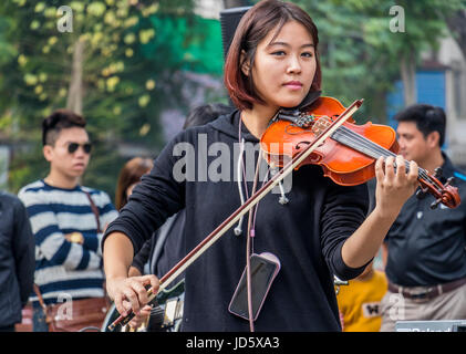 Straßenleben in Hanoi Vietnam Stockfoto