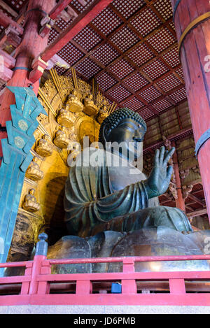 Todai-Ji östlichen großen Tempel grosse Buddha Bronze Skulptur. Stockfoto