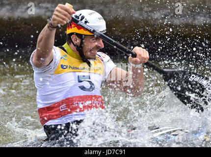 Sideris Tasiadis Deutschland konkurriert während den letzten C1 Männer Wasser Slalom Weltcup in Prag, Tschechische Republik, 18. Juni 2017. (CTK Foto/römische Vondrous) Stockfoto