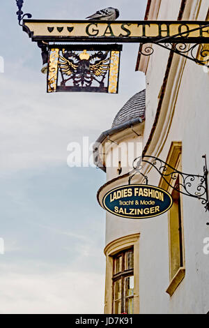Dürnstein, Ein Weinbauernort in der Wachau; Dürnstein, Österreich Stockfoto