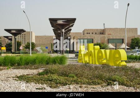 Blick von der Education City Complex von Qatar Foundation, derzeit im Bau in Doha ins Leben gerufen. Freuen Sie sich auf mehreren westlichen Universitäten. Stockfoto