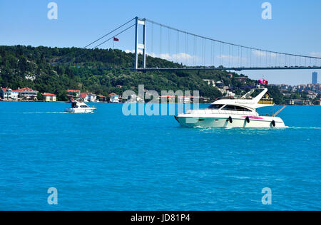 Türkis gefärbt Bosporus Stockfoto