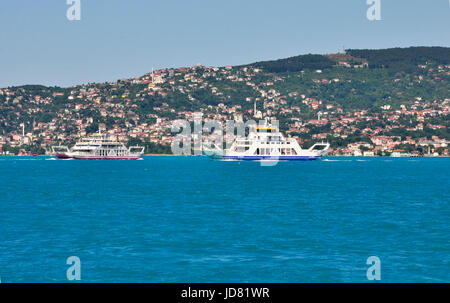 Türkis gefärbt Bosporus Stockfoto
