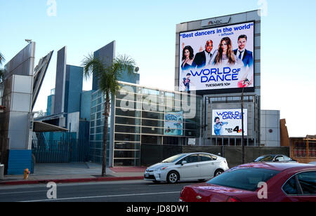 Elektronische Werbung Display auf dem Sunset Strip, die Förderung der NBC-TV-Show World of Dance am Sunset Strip in Los Angeles, CA Stockfoto