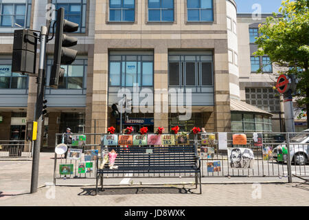 Rik Mayall Memorial 'Bottom' Bank in Hammersmith, London, UK Stockfoto