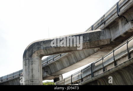 BTS Skytrain Beton verfolgt in Bangkok Thailand Stockfoto