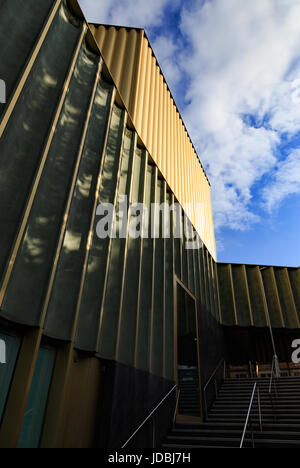 Nottingham, England - Juni 17: nottingham Zentrum für zeitgenössische Kunst in den frühen Morgenstunden mit starken Schatten. in Nottingham, England. Am 17. Juni 2017. Stockfoto