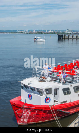 Marianne von Manchester Cardiff Kreuzfahrten Schiff und Passagiere, Cardiff Bay Stockfoto